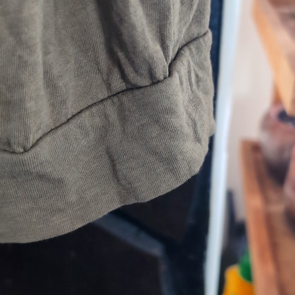 Express gray-green spaghetti strap flowy tank size small - Picture 4 of 5